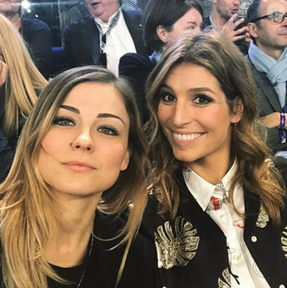 Laure Boulleau au côté de Laury Thilleman lors du premier match du Mondial de handball, France-Brésil, le 12 janvier 2017.