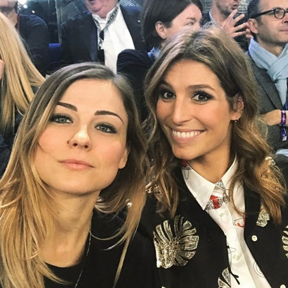 Laure Boulleau au côté de Laury Thilleman lors du premier match du Mondial de handball, France-Brésil, le 12 janvier 2017.