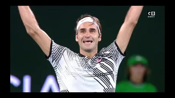 Roger Federer débordait d'émotion après sa victoire contre Rafael Nadal en finale de l'Open d'Australie le 29 janvier 2017 à Melbourne.