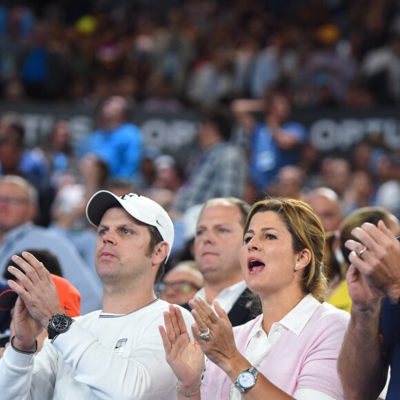 Mirka Federer et le clan du Suisse étaient en liesse après la victoire de Roger Federer contre Rafael Nadal en finale de l'Open d'Australie, le 29 janvier 2017 à Melbourne. Vainqueur en cinq sets au terme d'un match d'une intensité folle, le Suisse ajoute un 18e succès en Grand Chelem à sa carrière.