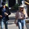 Hilary Duff se promène avec son nouveau compagnon Matthew Koma dans le quartier de Santa Barbara à Los Angeles le 15 janvier 2017.