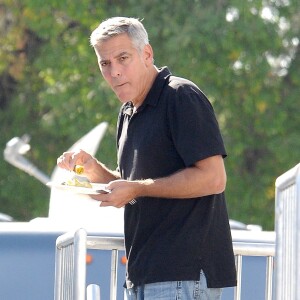 George Clooney - Tournage du film "Suburbicon" à Los Angeles, le 1er novembre 2016.