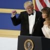 Le 45e président des Etats-Unis Donald Trump et son épouse Melania lors du bal de l'investiture à Washington le 20 janvier 2017