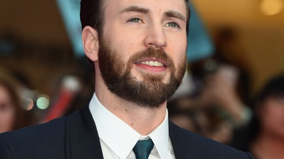 Chris Evans (Captain America) est de nouveau célibataire...