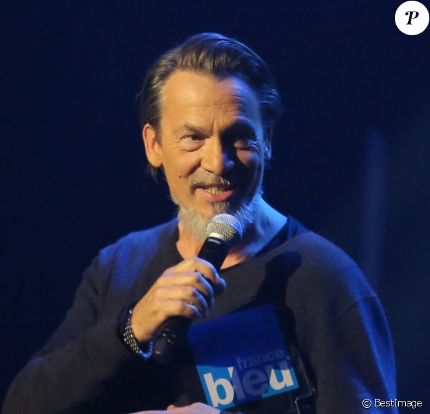 Florent Pagny - 21ème édition des Talents France Bleu en direct des Folies Bergère à Paris le 3 novembre 2016. © CVS/Bestimage