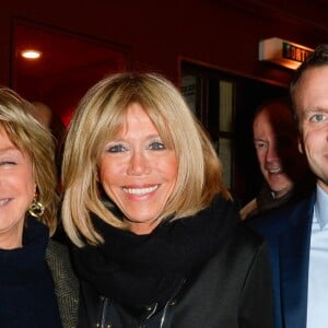 Exclusif - Danièle Thompson, Emmanuel Macron et sa femme Brigitte (Brigitte Trogneux), Philippe Besson - Représentation de la pièce "Pleins Feux" au théâtre Hébertot à Paris le 2 février 2017. © Coadic Guirec/Bestimage