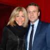 Exclusif - Emmanuel Macron et sa femme Brigitte (Brigitte Trogneux) - Représentation de la pièce "Pleins Feux" au théâtre Hébertot à Paris le 2 février 2017. © Coadic Guirec/Bestimage