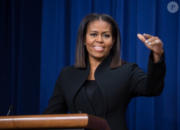 Michelle Obama - Débat à la Maison Blanche après une projection de film sur les femmes noires qui ont travaillées à la NASA à Washington le 15 décembre 2016.