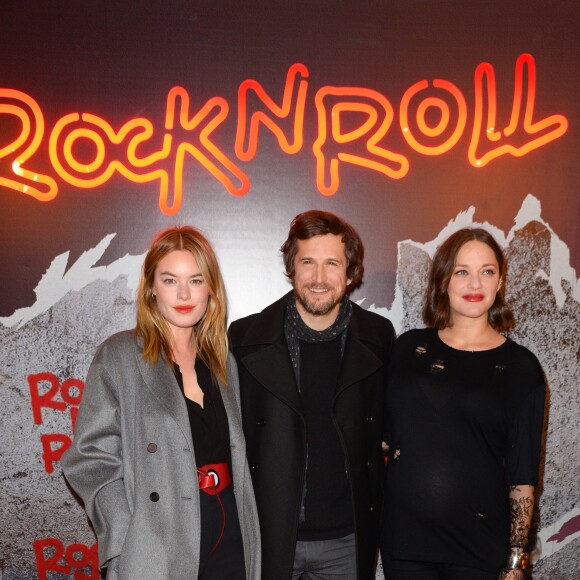 Camille Rowe-Pourcheresse, Guillaume Canet et sa compagne Marion Cotillard enceinte - Avant-première du film "Rock'n Roll" au Pathé Beaugrenelle à Paris le 13 février 2017. © Coadic Guirec / Bestimage