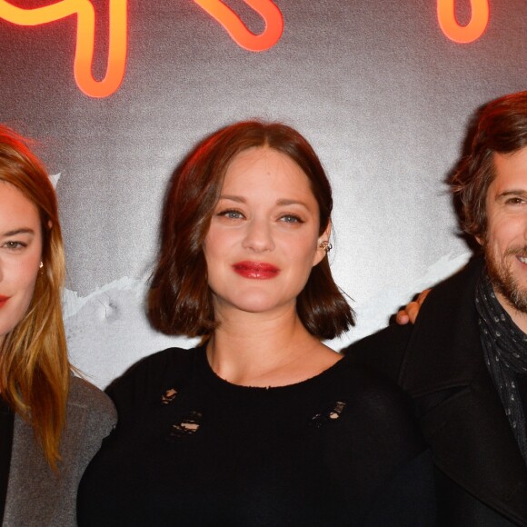 Camille Rowe-Pourcheresse, Guillaume Canet et sa compagne Marion Cotillard enceinte - Avant-première du film "Rock'n Roll" au Pathé Beaugrenelle à Paris le 13 février 2017. © Coadic Guirec / Bestimage