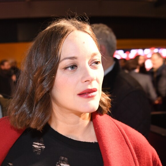 Marion Cotillard enceinte arrive à l'avant-première du film "Rock'n Roll" au Pathé Beaugrenelle à Paris le 13 février 2017. © Lionel Urman /Bestimage