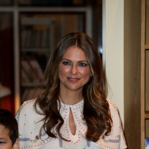 La princesse Madeleine inaugurait le 14 février 2017 au Southbank Centre à Londres Room for the Children, une bibliothèque qui propose des ouvrages jeunesse venus des pays scandinaves pour inciter les petits à lire et à s'exprimer.