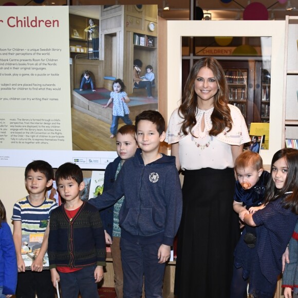 La princesse Madeleine inaugurait le 14 février 2017 au Southbank Centre à Londres Room for the Children, une bibliothèque qui propose des ouvrages jeunesse venus des pays scandinaves pour inciter les petits à lire et à s'exprimer.