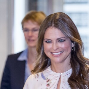 La princesse Madeleine inaugurait le 14 février 2017 au Southbank Centre à Londres Room for the Children, une bibliothèque qui propose des ouvrages jeunesse venus des pays scandinaves pour inciter les petits à lire et à s'exprimer.