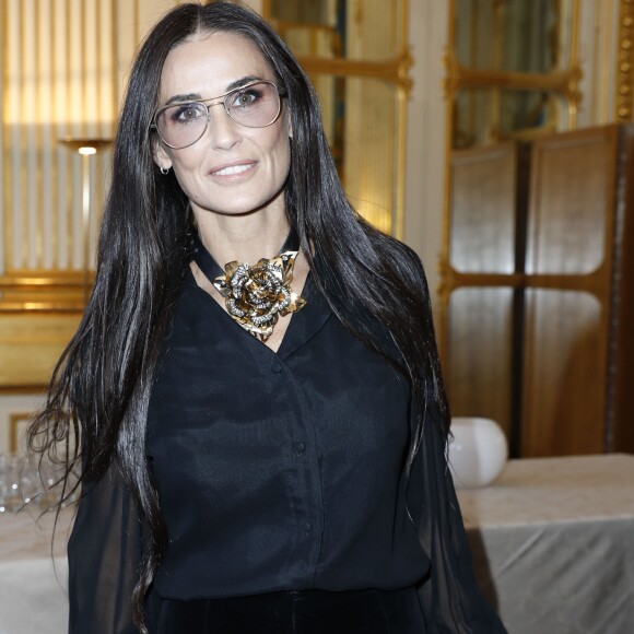 Demi Moore - Remise de la légion d'honneur les insignes de chevalier de l'ordre national du mérite à Alber Elbaz par la ministre de la culture et de la communication Audrey Azoulay au ministère à Paris, le 3 octobre 2016. © Olivier Borde/Bestimage