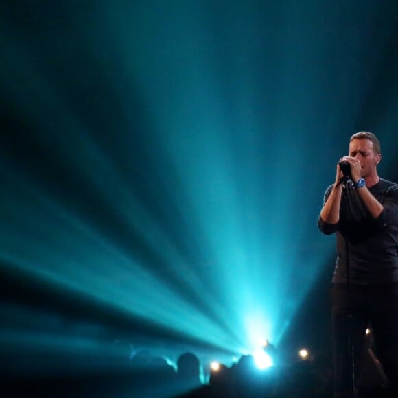 Hommage rendu à George Michael, disparu le 25 décembre 2016, sur la scène des Brit Awards 2017 à l'O2 Arena à Londres. Le 22 février 2017