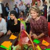 La reine Mathilde de Belgique lors de sa visite du Centre UNICEF Makani à Mafraq, le 24 octobre 2016 lors de son voyage humanitaire en Jordanie.