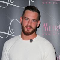 Raphaël Pépin (Les Anges 9) : Une ex débarque, il prend la fuite !