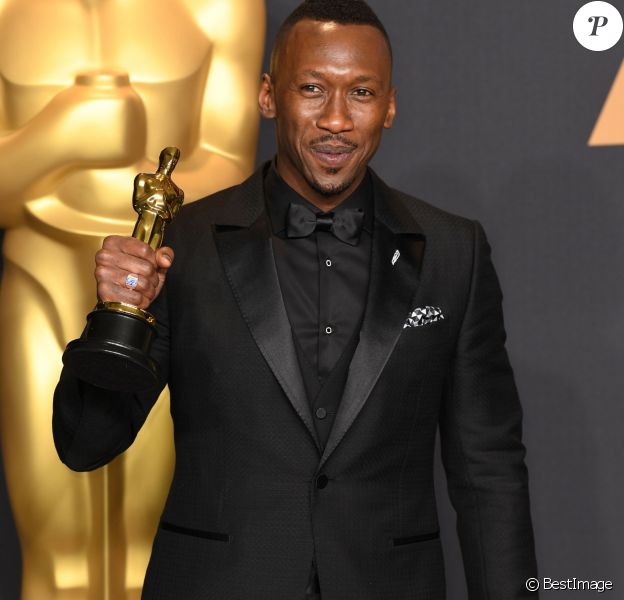 Mahershala Ali (Oscar du meilleur acteur dans un second rôle pour le film "Moonlight") - Pressroom de la 89ème cérémonie des Oscars au Hollywood & Highland Center à Hollywood, le 26 février 2017.