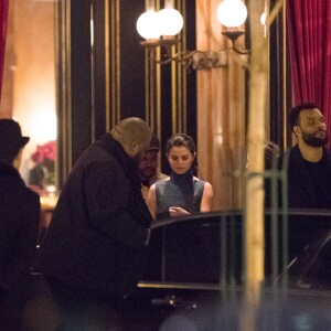 Selena Gomez et The Weeknd quittent l'hôtel la Réserve à Paris le 27 février 2017. 