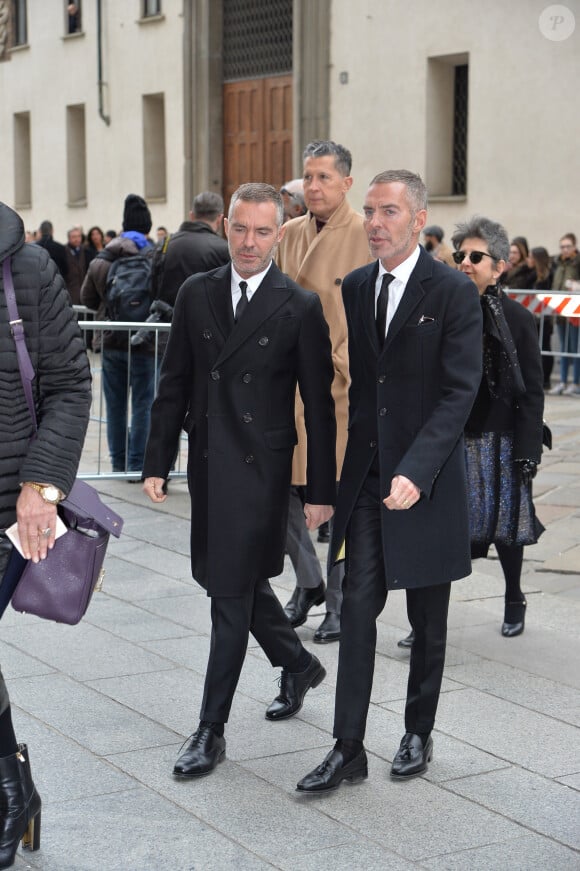 Les frères jumeaux Dean et Dan Caten - Arrivée des personnalités à la cérémonie religieuse en l'honneur de Franca Sozzani (rédactrice en chef de Vogue Italie décédée le 22 décembre 2016) à Milan, le 27 février 2017