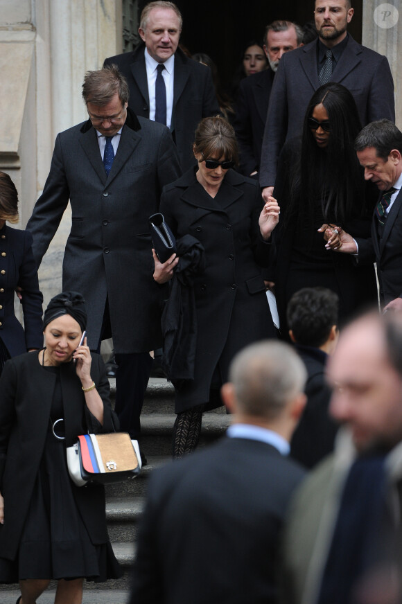 Carla Bruni-Sarkozy, Naomi Campbell - Sortie de la cérémonie religieuse en l'honneur de Franca Sozzani (rédactrice en chef de Vogue Italie décédée le 22 décembre 2016) à Milan, le 27 février 2017.