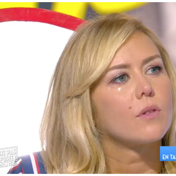 Enora Malagré très émue dans "Touche pas à mon poste" sur C8. Le 3 mars 2017.