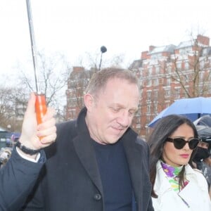 François-Henri Pinault et son épouse Salma Hayek - Défilé Balenciaga (collection automne-hiver 2017) à l'Espace Champerret. Paris, le 5 mars 2017. © CVS/Veeren/Bestimage