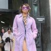 Kat (Katerina) Graham arrivant au défilé de mode "Véronique Leroy", collection prêt-à-porter Automne-Hiver 2017-2018 au palais de Tokyo à Paris, le 4 Mars 2017.© CVS/Veeren/Bestimage