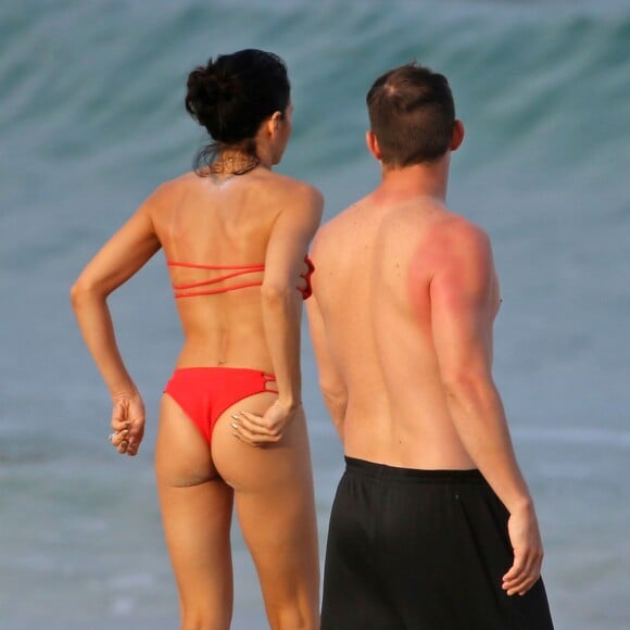 Channing Tatum et sa femme Jenna Dewan s'amusent sur la plage à Hawaï, le 16 février 2017