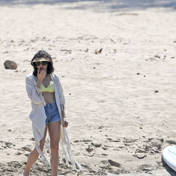 Channing Tatum et sa femme Jenna Dewan profitent de la plage le jour de la Saint Valentin à Hawaï, le 14 février 2017.