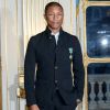 Pharrell Williams reçoit les insignes d'Officier dans l'ordre des Arts et des Lettres au ministère de la culture à Paris le 6 mars 2017. © Cyril Moreau / Bestimage