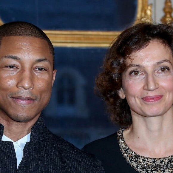 Audrey Azoulay, Ministre de la Culture et de la Communication - Pharrell Williams reçoit les insignes d'Officier dans l'ordre des Arts et des Lettres au ministère de la culture à Paris le 6 mars 2017. © Cyril Moreau / Bestimage