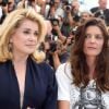 Catherine Deneuve et Chiara Mastroianni lors du photocall des Bien-aimés au festival de Cannes le 21 mai 2011