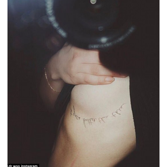 Chloë Grace Moretz s'est offert un nouveau tatouage - Photo publiée sur Instagram au mois de mars 2017