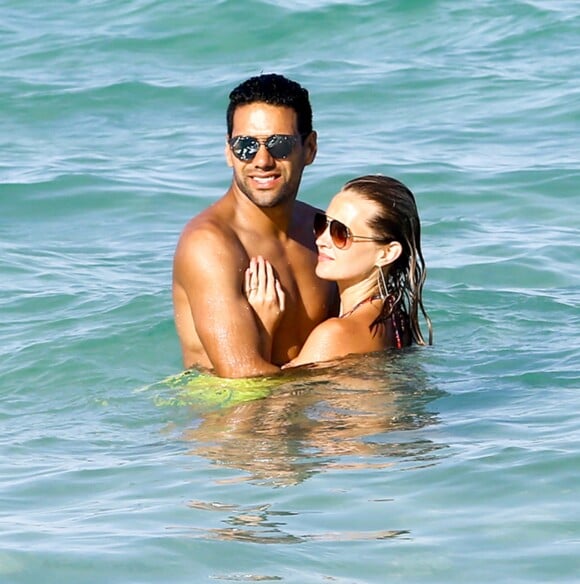 Radamel Falcao et sa femme Lorelei Taron en vacances à Miami le 12 juin 2016.