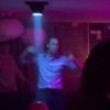 Le prince William en transe sur le dancefloor du club Farinet à Verbier le 12 mars 2017, notamment au son du tube Happy.
