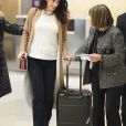 Exclusif - Amal Clooney, enceinte, arrive à l'aéroport JFK de New York City, New York, Etats-Unis, le 11 mars 2017.