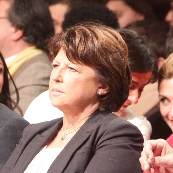 Francois Hollande, Martine Aubry, Julie Gayet - Convention d'investiture de Francois Hollande a la tete du PS pour l'election presidentielle de 2012 à la Halle Freyssinet à Paris, le 22 octobre 2011.