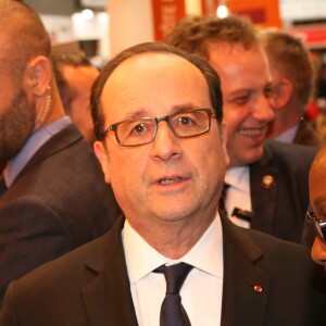 François Hollande - 37ème édition du Salon du Livre à Paris, le 23 mars 2017. Le Maroc est pour la première fois le pays invité d'honneur du salon.