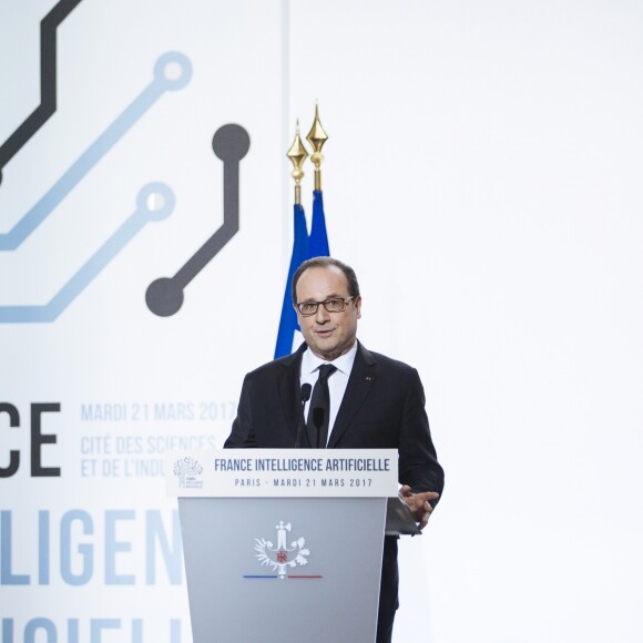 François Hollande, président de la République fait un discours lors du lancement de la stratégie en intelligence artificielle à la Cité des Sciences à Paris, le 21 mars 2017. © Lewis Joly/Pool/Bestimage