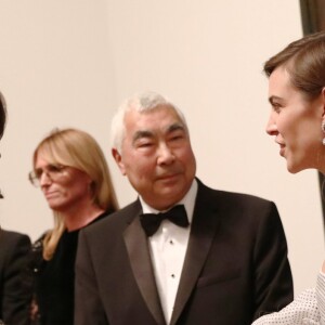 Nicholas Cullinan, Alexa Chung, Catherine Kate Middleton, duchesse de Cambridge assiste à l'exposition de Gillian Wearing à Londres le 28 mars 2017.