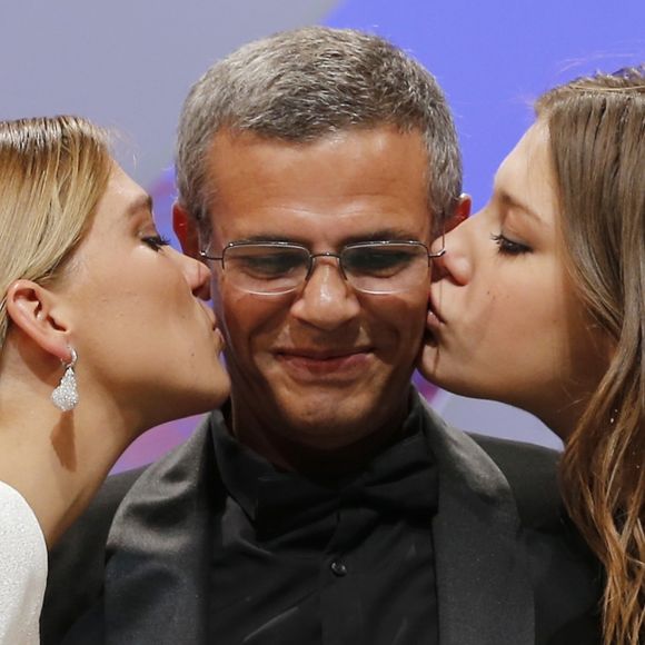 Léa Seydoux, Abdellatif Kechiche (Palme d'Or pour "La vie d'Adèle") et Adèle Exarchopoulos - Cérémonie de clôture du 66e festival du film de Cannes. Le 26 mai 2013
