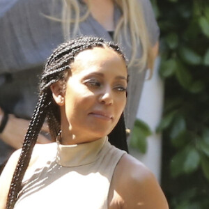 Mel B à la sortie de son domicile, Los Angeles, après son annonce officielle de son divorce avec Stephen Bela­fonte, le 5 avril 2017.