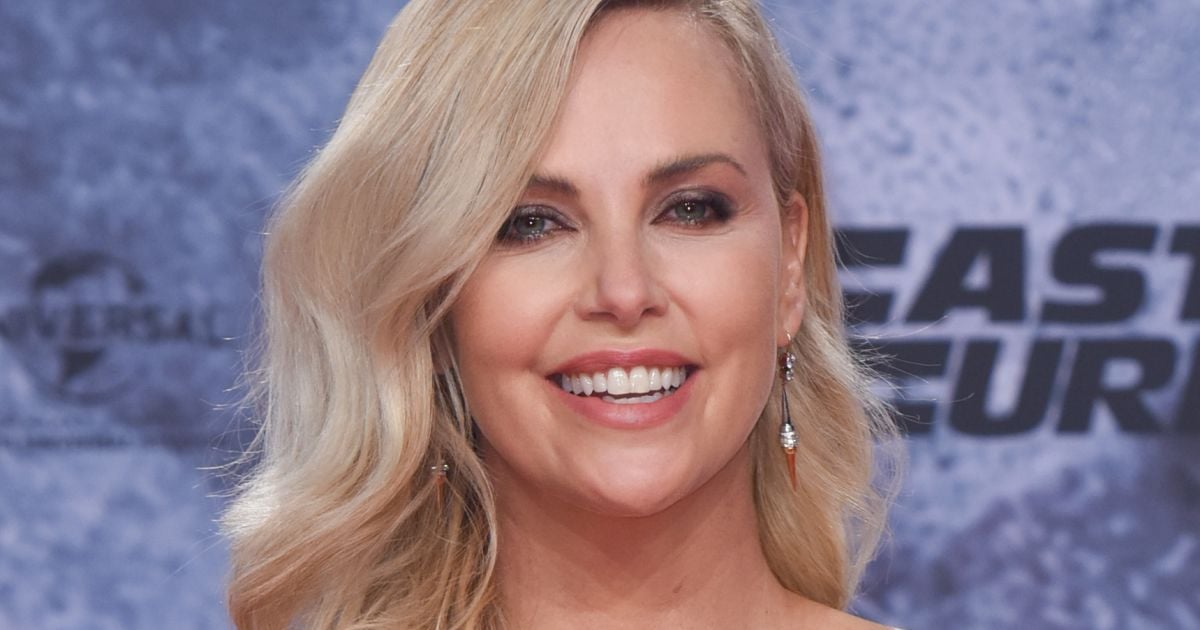 Charlize Theron lors de la première du film Fast & Furious 8 au cinéma