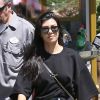 Kourtney Kardashian et Scott Disick passent une journée à Disneyland avec leurs enfants Mason, Penelope et Reign Disick à Anaheim. La petite North West les accompagne le 18 avril 2017.