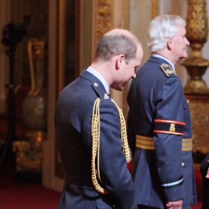 Victoria Beckham a été décorée (OBE) dans l'ordre de l'empire britannique par le prince William lors d'une cérémonie à Buckingham Palace le 19 avril 2017.