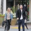 Hilary Duff retrouve son ex mari Mike Comrie pour aller diner des sushis en famille avec leur fils Luca à Beverly Hills. Le 26 mars 2017