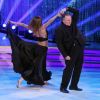 Gérard Depardieu dansant avec Sara Di Vaira pour l'émission Ballando con le stelle (Danse avec les Stars version italienne) le 22 avril 2017 à Rome