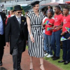 La princesse Charlene de Monaco à l'hippodrome de Turffontein lors d'une visite en Afrique du Sud en avril 2017 en lien avec les actions de sa fondation et son patronage de la Croix-Rouge sud-africaine. Photo Instagram @saredcross (Croix-Rouge sud-africaine)